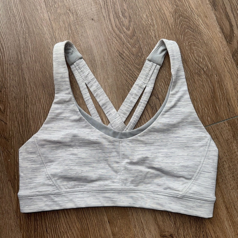 Lululemon Stash N’ Run Bra - Size 6